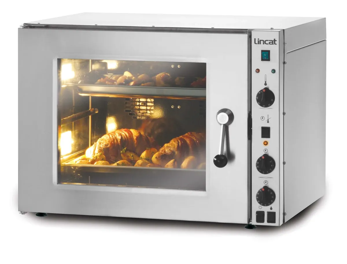 Lincat Specialist Electric Counter-top Convection Oven - W 787 mm - D 644 mm - 3.0 kW