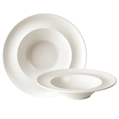 Curve Pasta Plate view 1