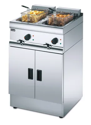 Lincat Silverlink Electric Free-standing Twin Tank Fryer - 2 Baskets - W 600 mm